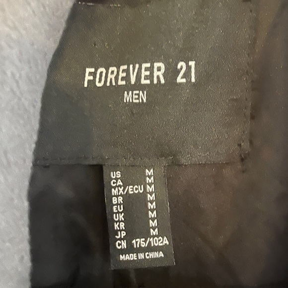 Forever 21 Trench Coat Size Medium - Picture 2 of 4